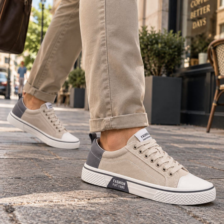 Daniel Low-Top Sneakers