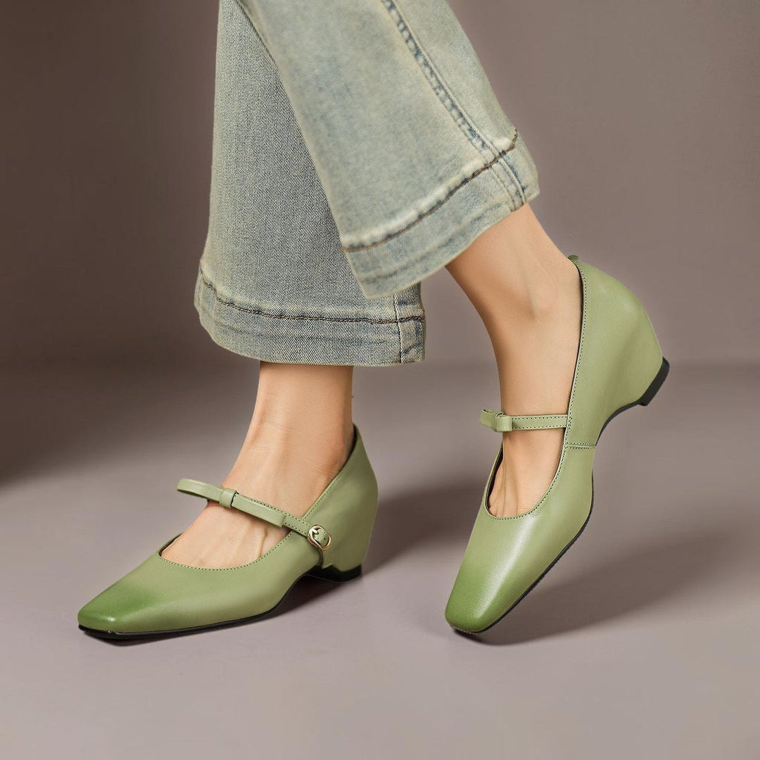 Cecily Mary Jane Pumps