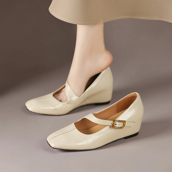 Eliza Mary Jane Pumps