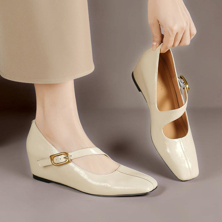 Eliza Mary Jane Pumps